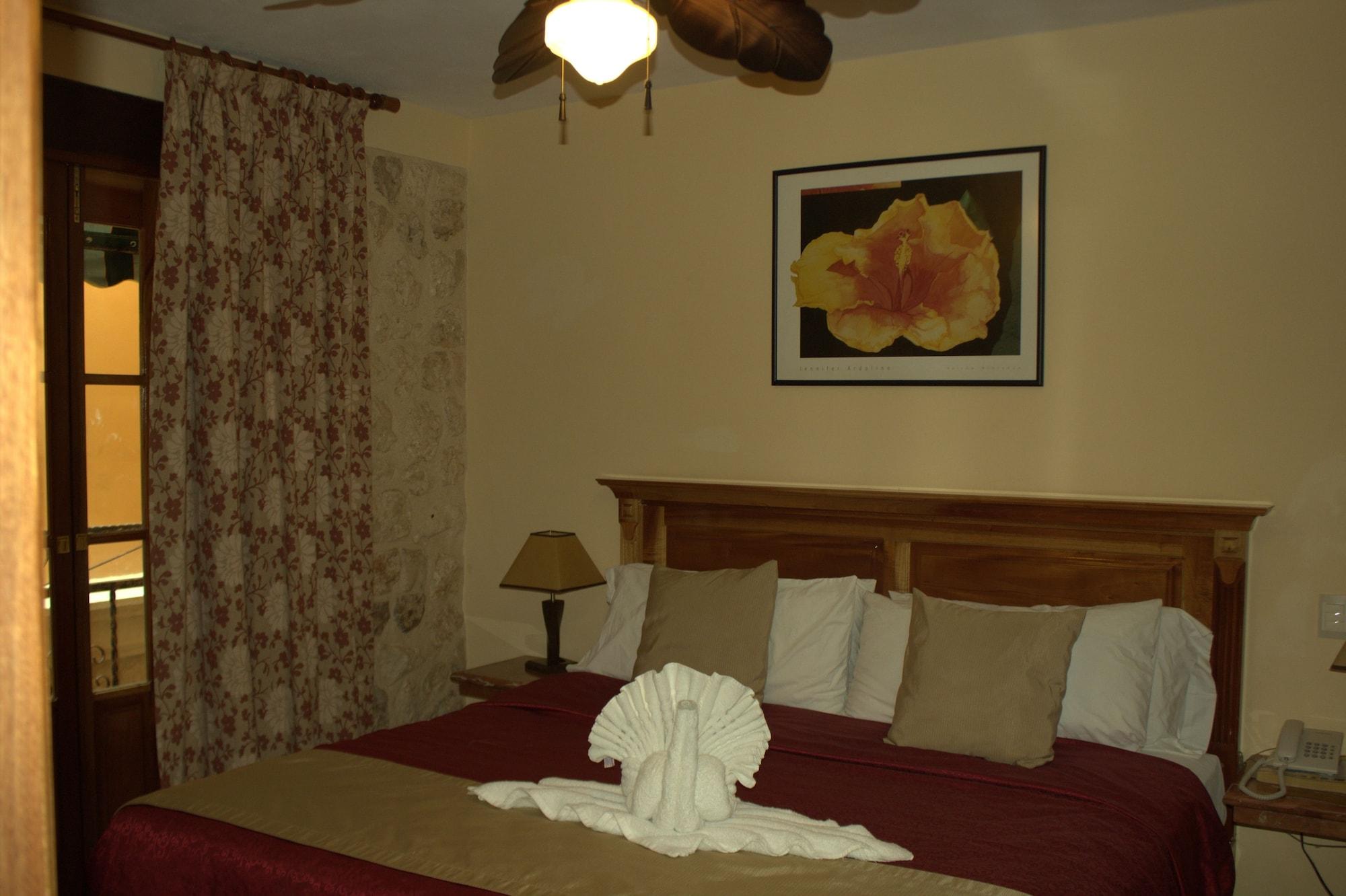 Cancun International Suites Bagian luar foto