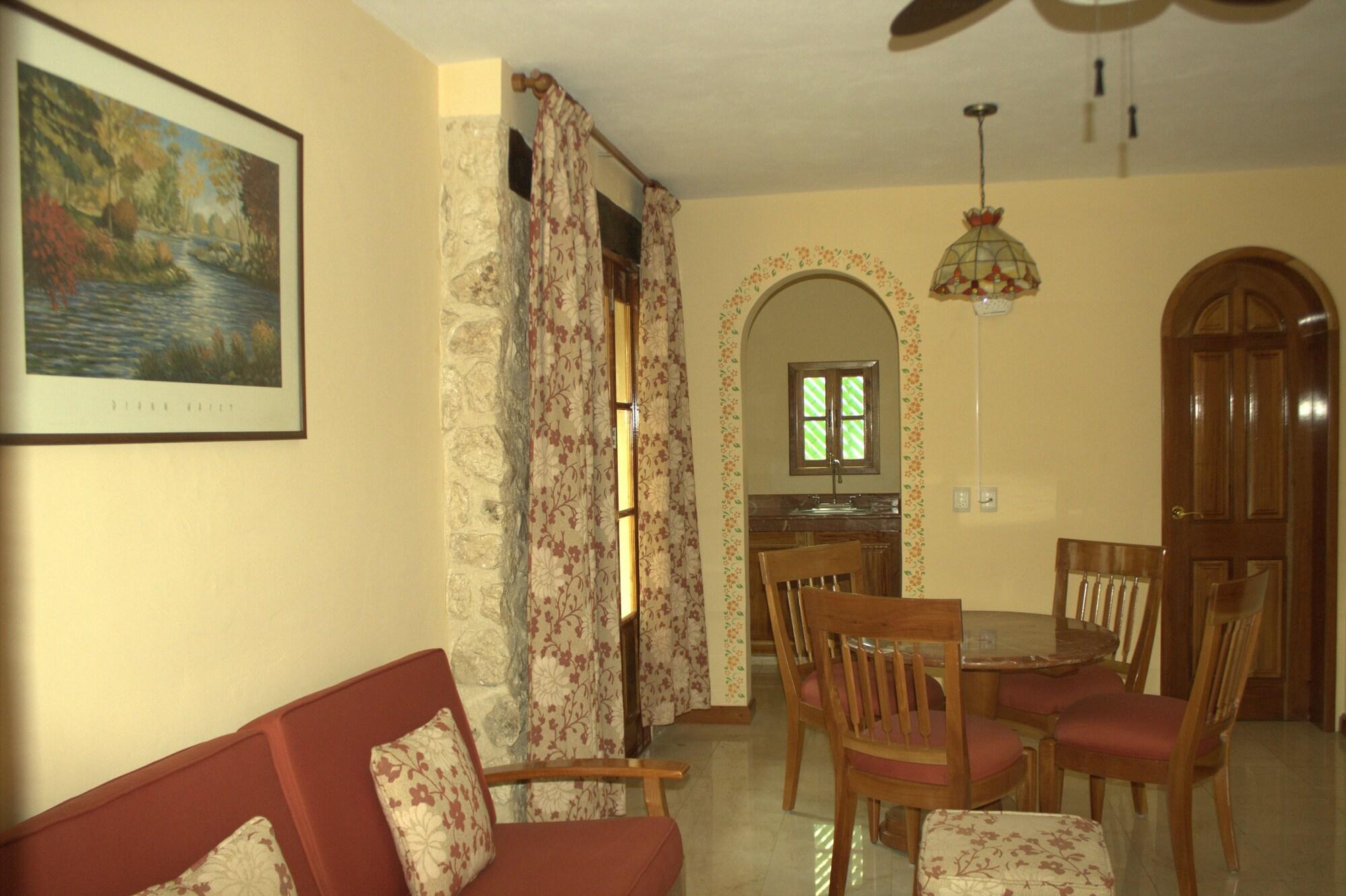 Cancun International Suites Bagian luar foto