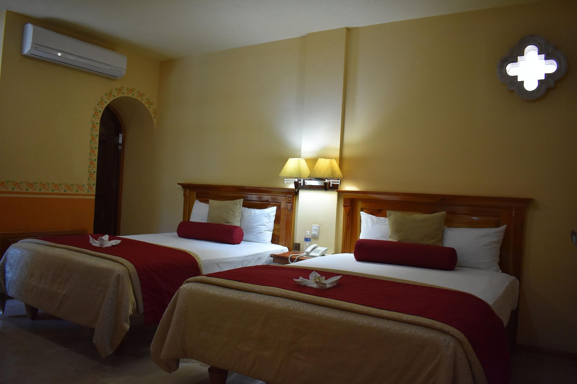 Cancun International Suites Bagian luar foto