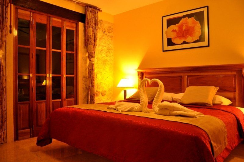 Cancun International Suites Bagian luar foto