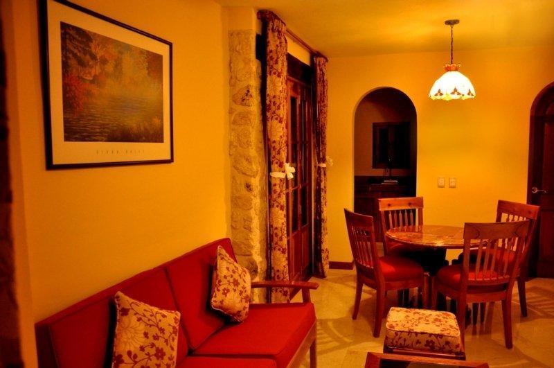 Cancun International Suites Bagian luar foto